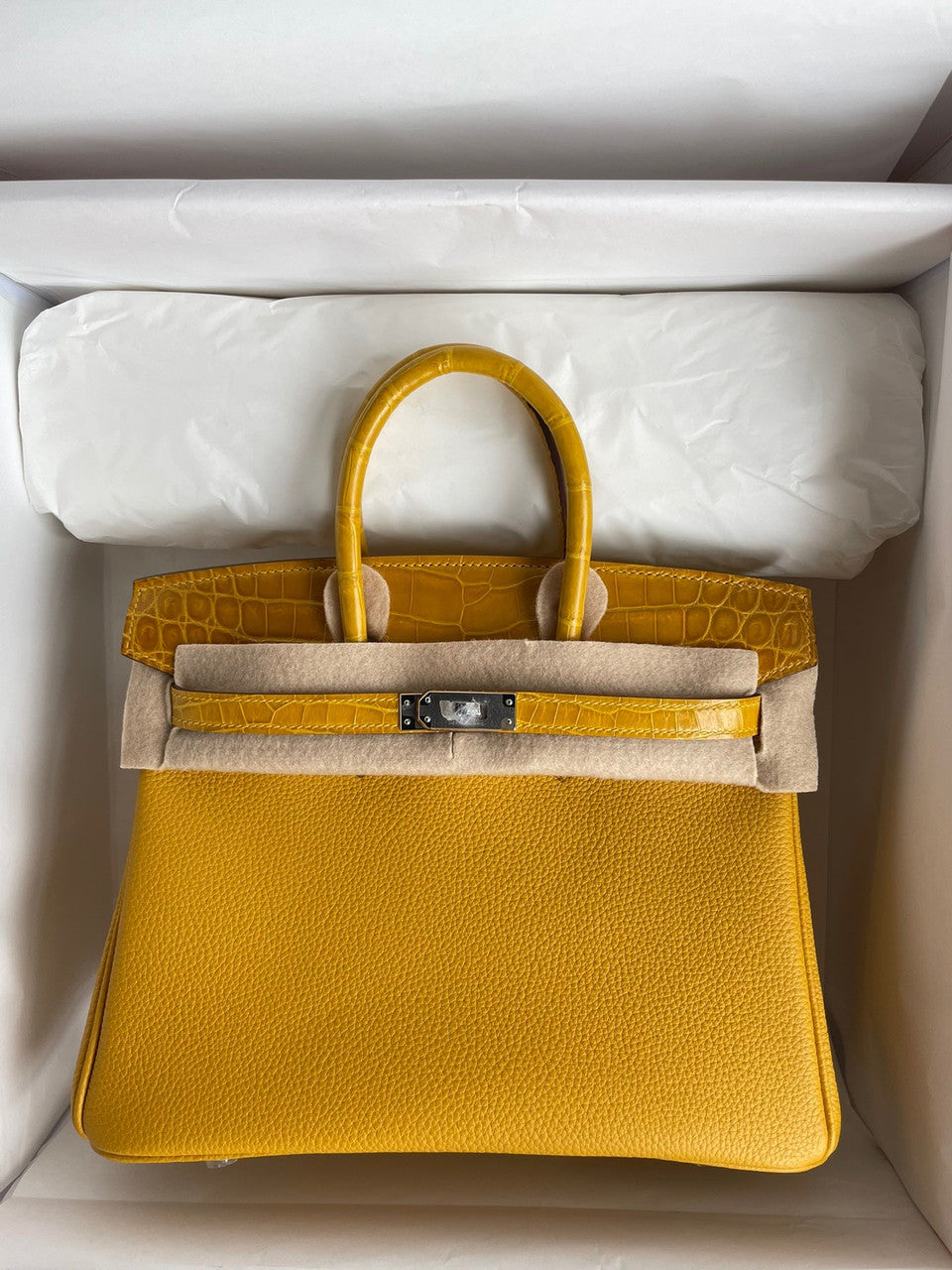 Hermes Birkin Touch 25 Amber Shiny Niloticus Crocodile & Togo leather with Gold Hardware