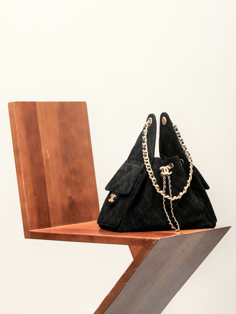 Chanel CRUISE 2024/25 MAXI SUEDE HOBO BAG