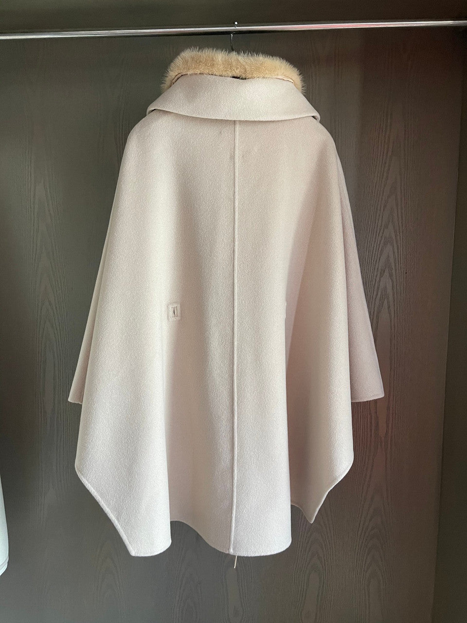 Loro Piana Cashmere Denice Cape Ivory