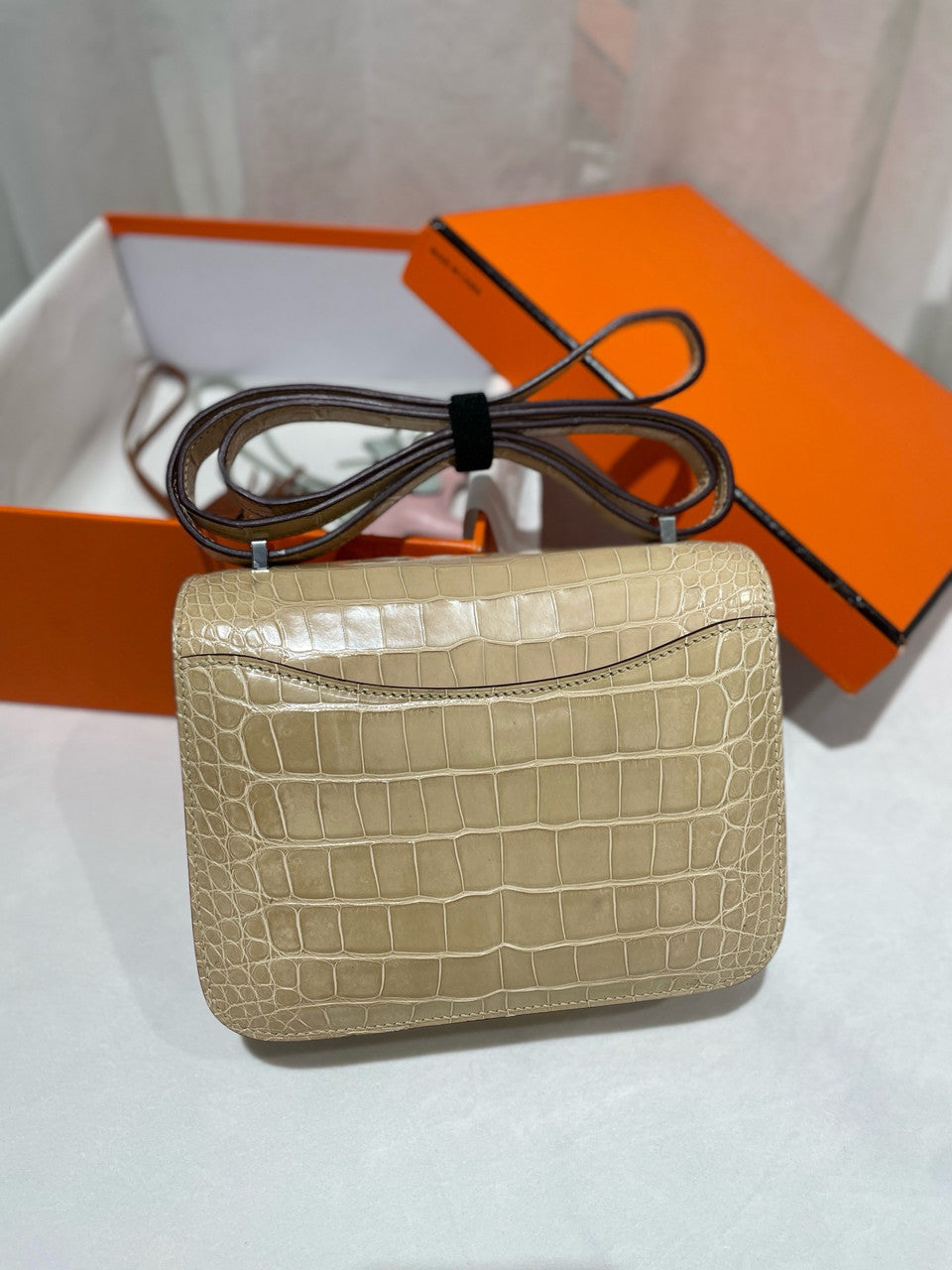 Hermes Vanilla Crocodile Constance Mini 18/19 Handbag