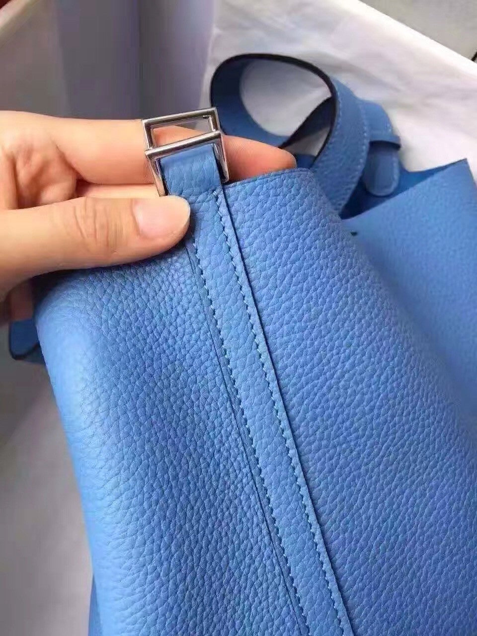 Hermes TURQUOISE Picotin Lock 18 Togo Leather Bag