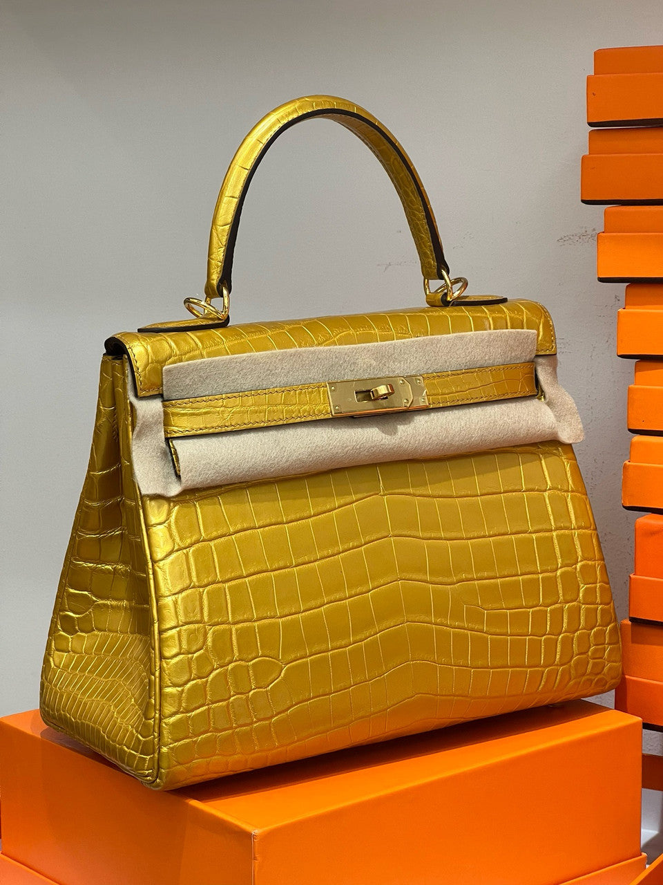Hermès Olympic Kelly 28 Dorè Niloticus Crocodile Gold Hardware