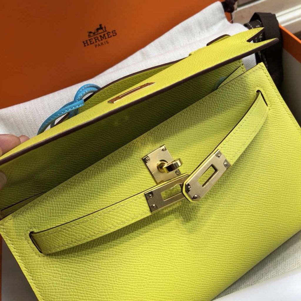 Hermès 9R Lime  Mini Kelly Pochette Epsom leather Gold hardware