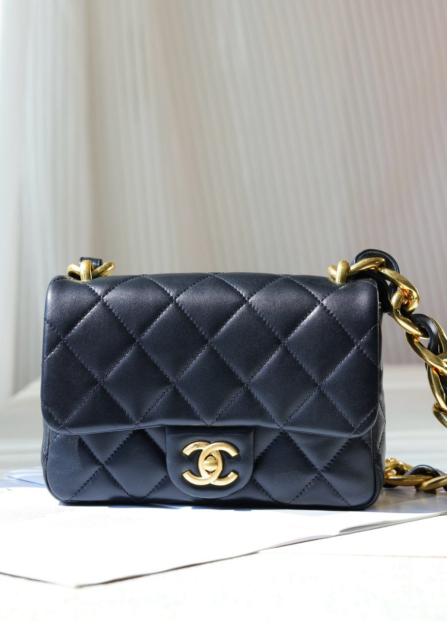 CHANEL 2023/24 MÉTIERS D’ART MINI FLAP BAG
