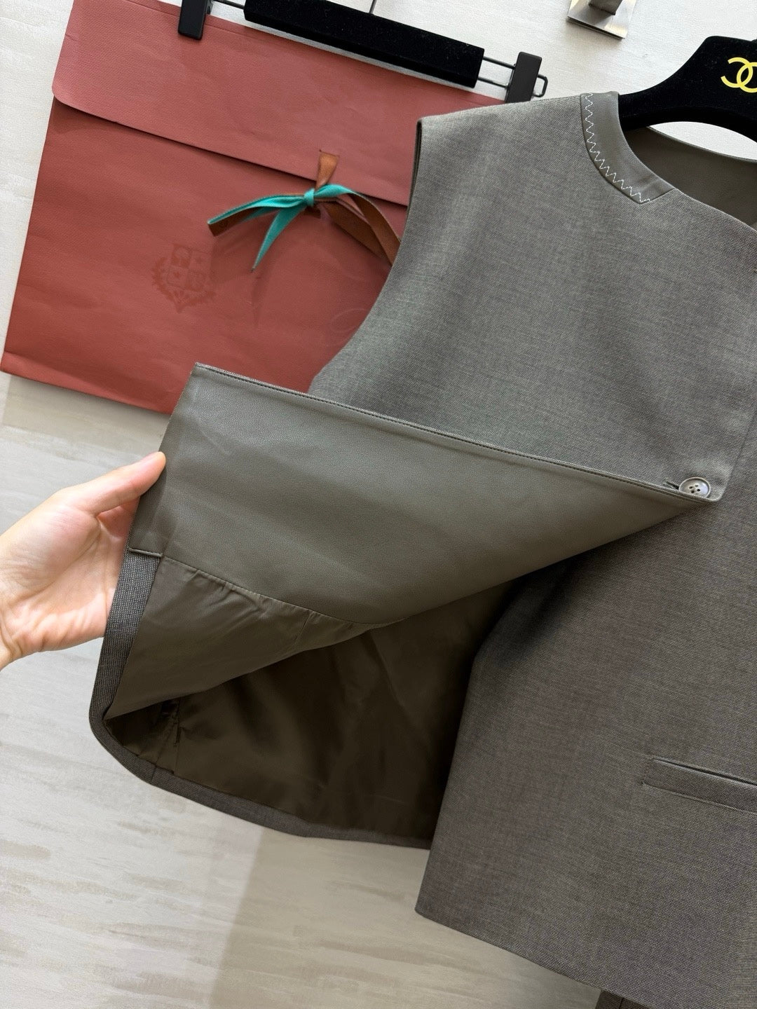 Loro Piana cashmere suit - interior hem detail