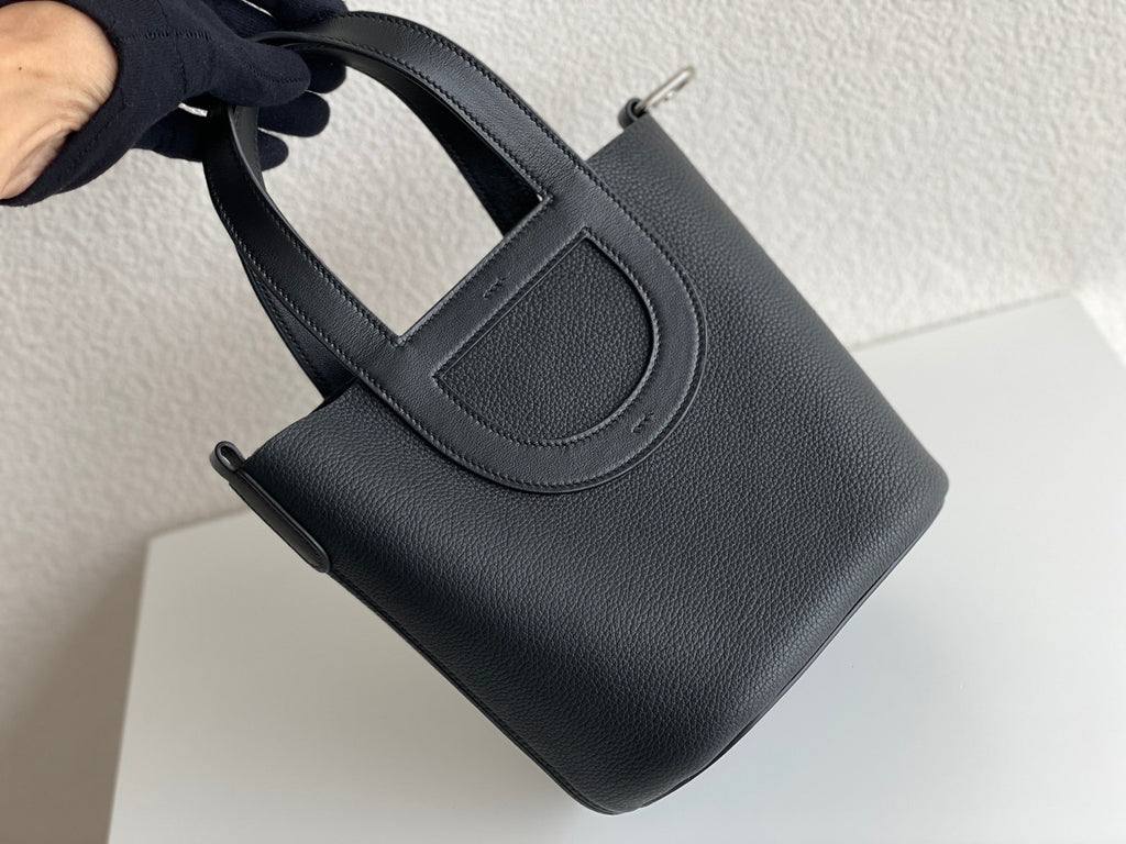 Hermes In-The-Loop 18 Bag Black