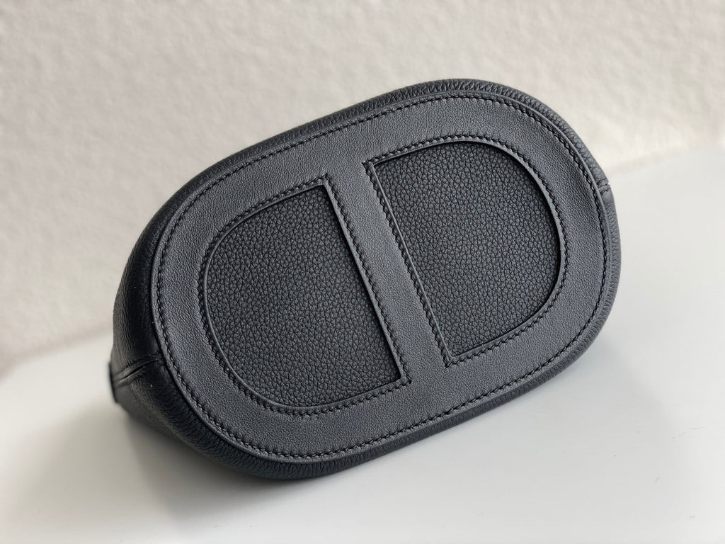 Hermes In-The-Loop 18 Bag Black