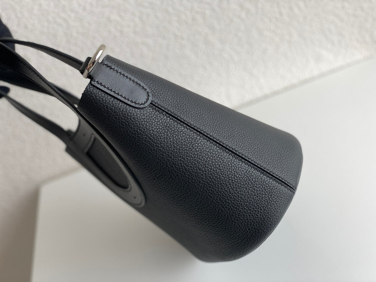 Hermes In-The-Loop 18 Bag Black