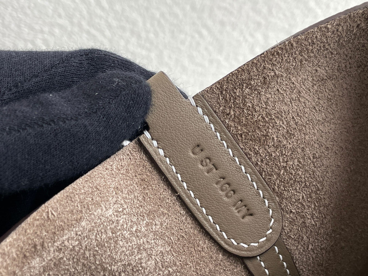 Hermes In-The-Loop 18 Bag Etoupe