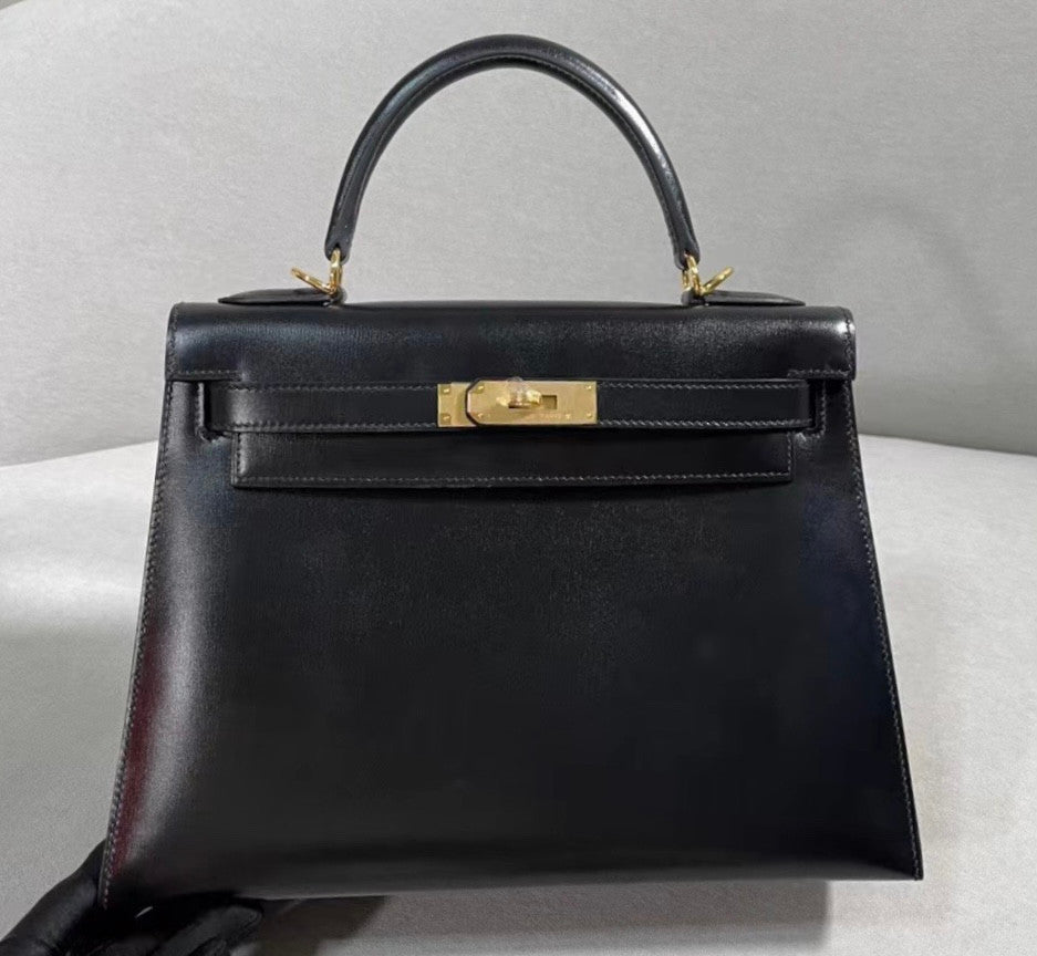 Hermès Black Kelly 28 Box Leather Gold Hardware