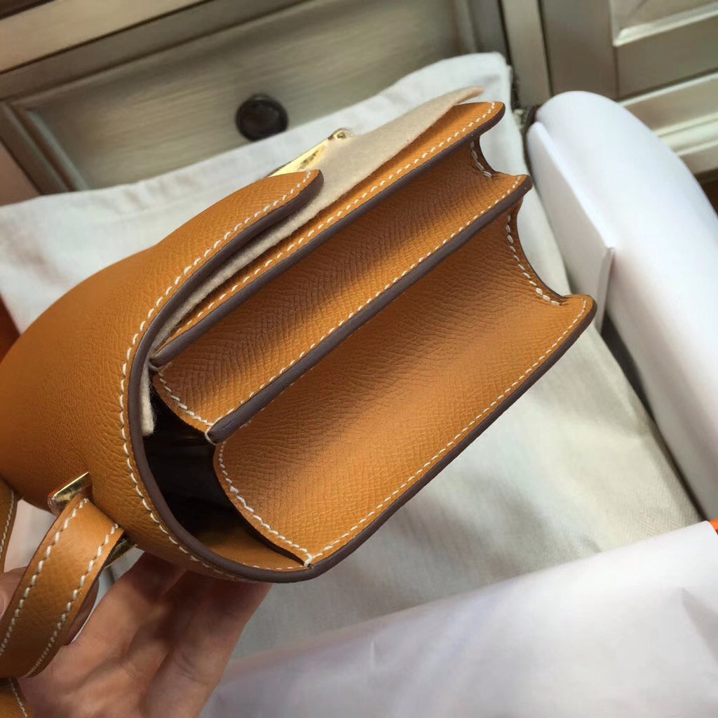 Hermes Toffee Constance Epsom leather 18cm Gold Hardware