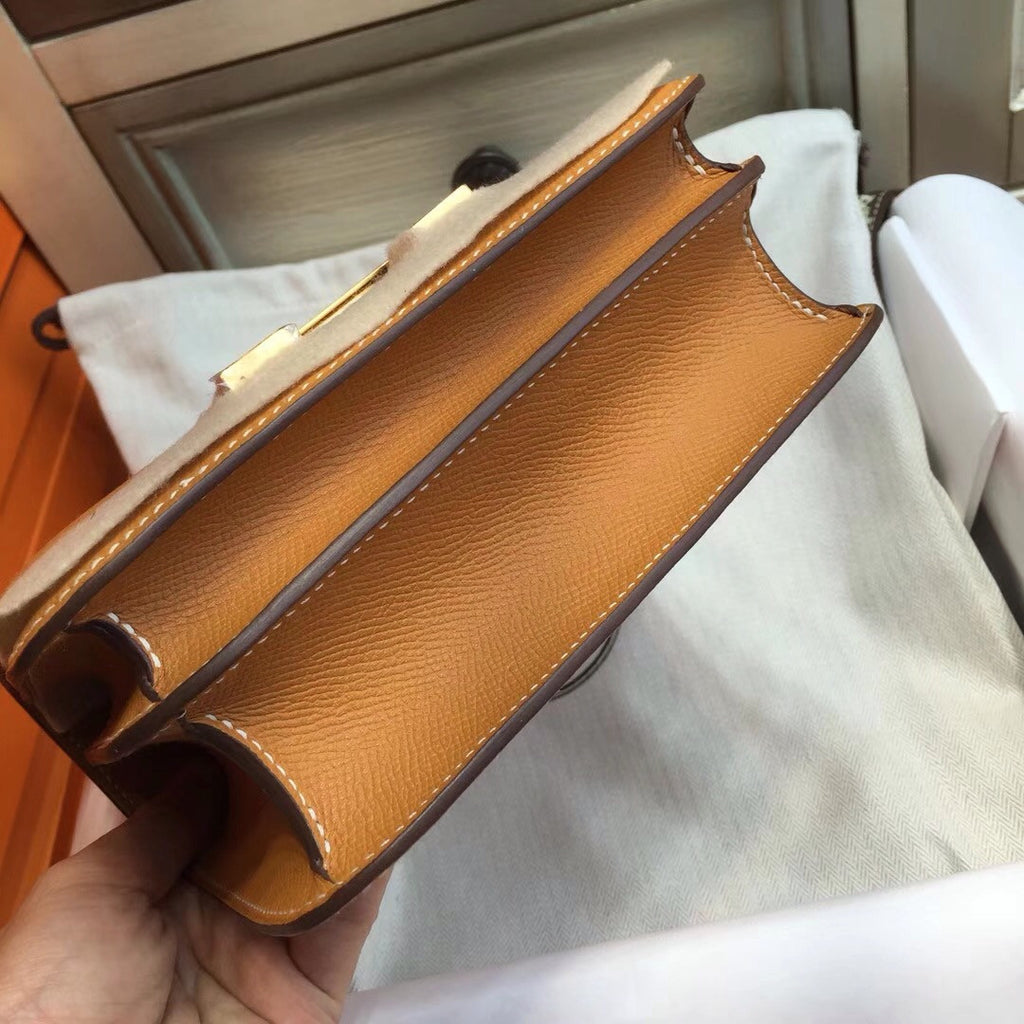 Hermes Toffee Constance Epsom leather 18cm Gold Hardware