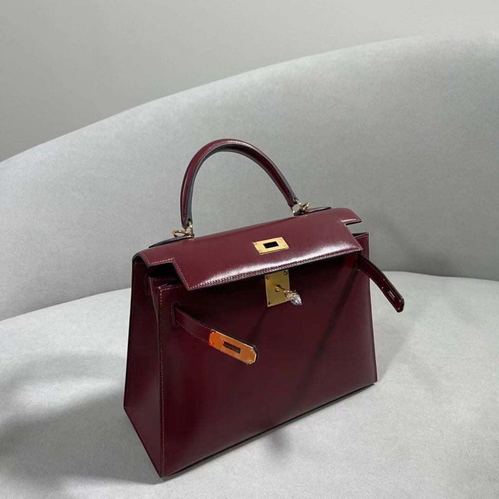 Hermès Bordeaux Kelly 28 Box Leather Gold Hardware