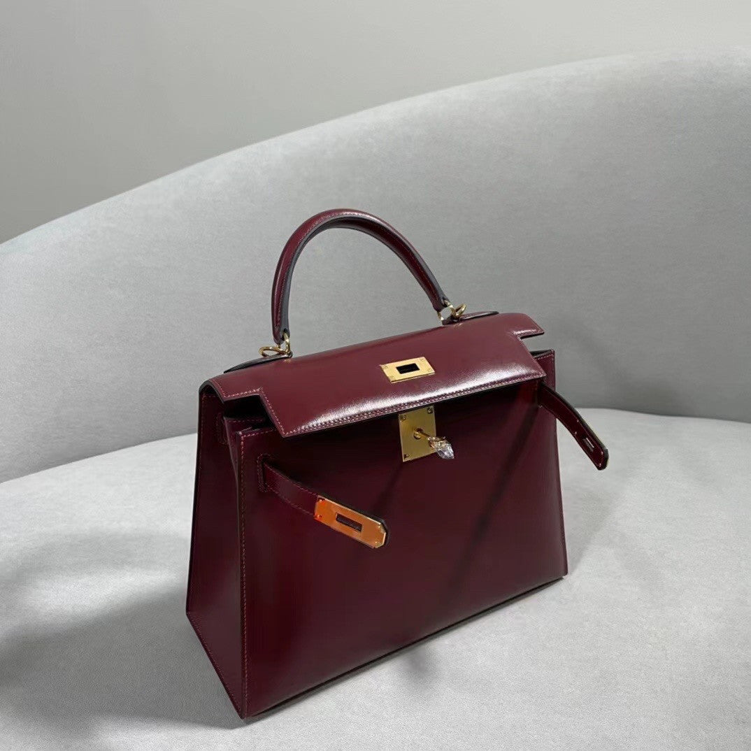 Hermès Bordeaux Kelly 28 Box Leather Gold Hardware
