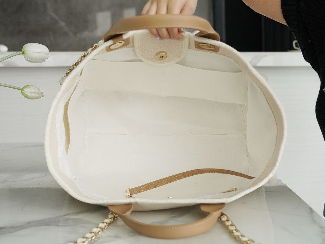 Chanel LARGE TOTE WITH PEARL