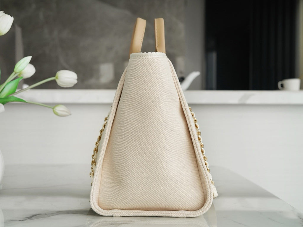 Chanel LARGE TOTE WITH PEARL