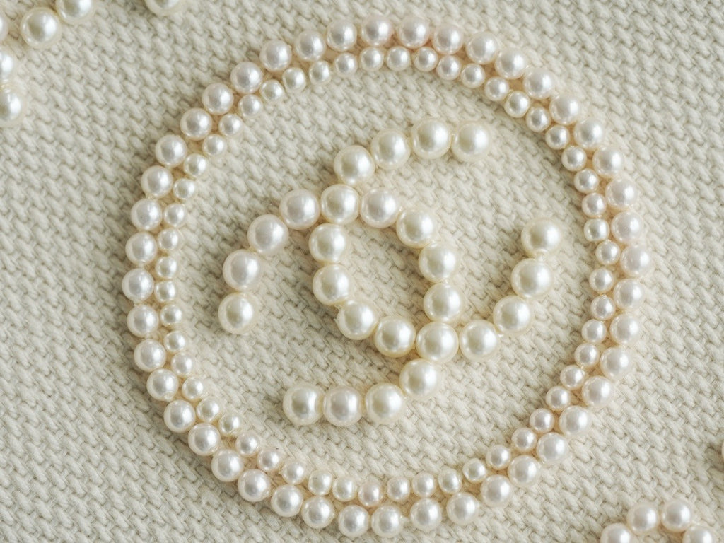 Chanel LARGE TOTE WITH PEARL