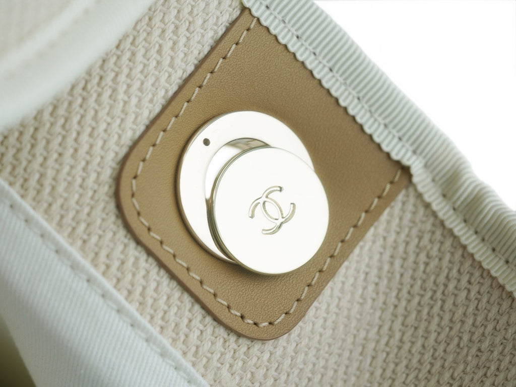 Chanel LARGE TOTE WITH PEARL
