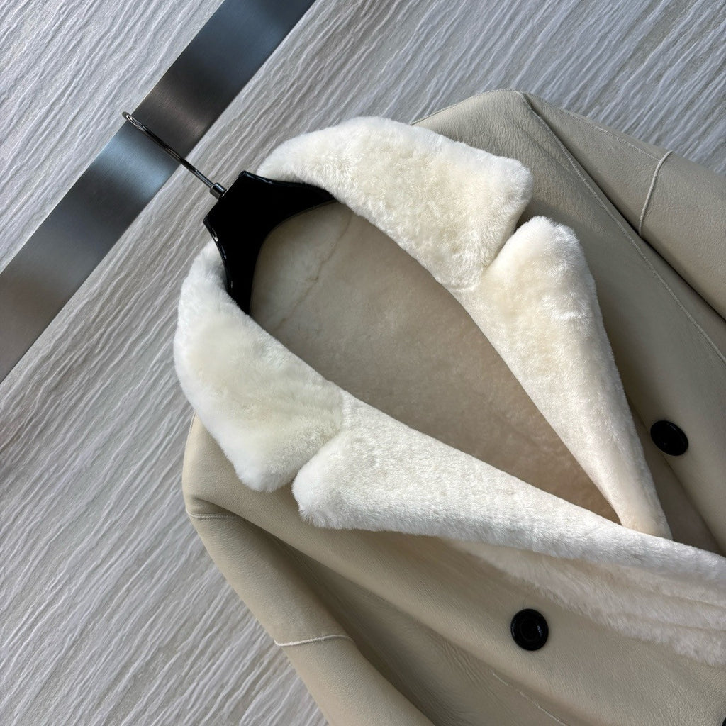 Brunello Cucinelli Reversible shearling coat with Precious patch