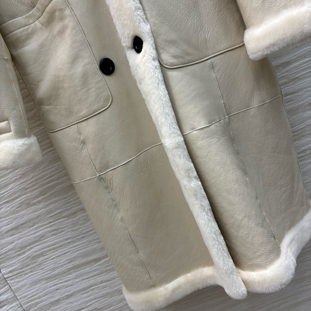 Brunello Cucinelli Reversible shearling coat with Precious patch