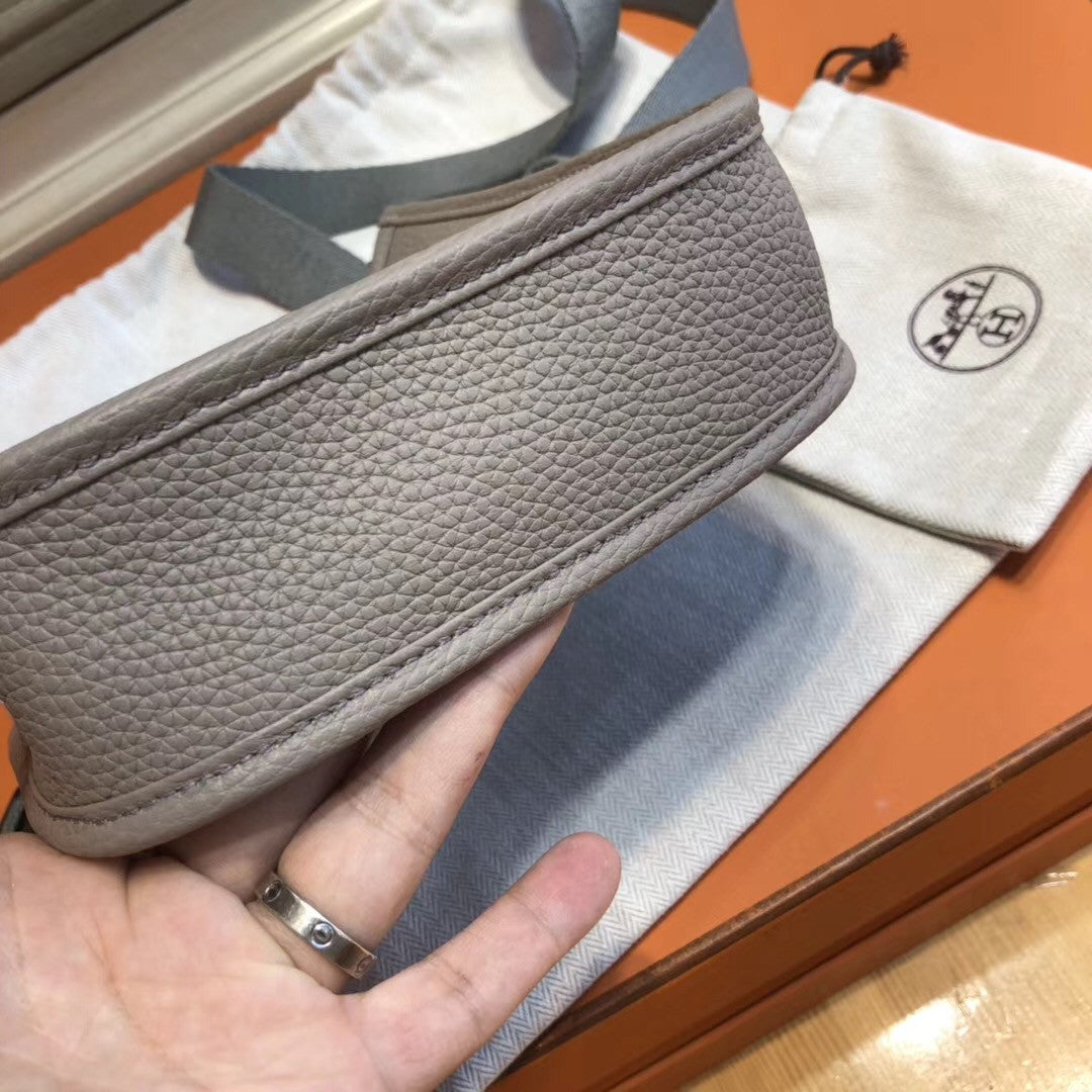 Hermes Etoupe Atoll Evelyne 33 bag