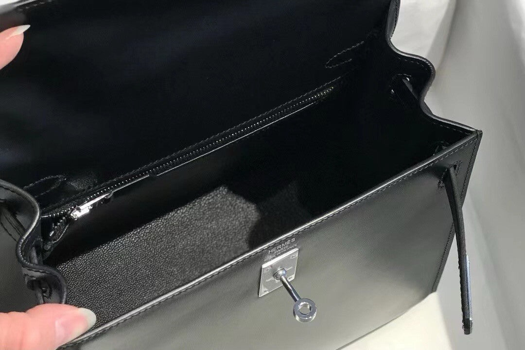 Hermès Black Kelly Sellier 25 Box Leather Palladium Hardware Hermes
