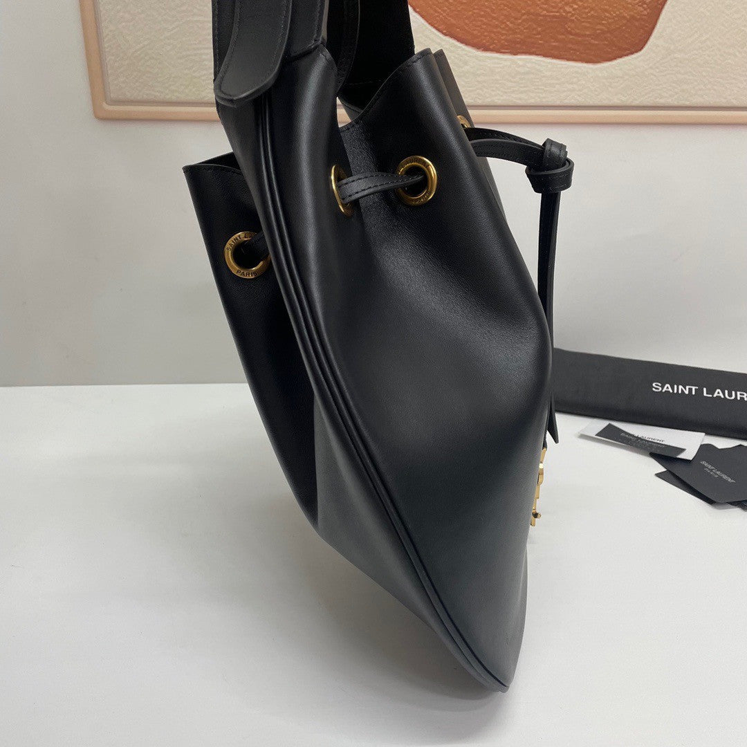 Saint Laurent PARIS VII MEDIUM HOBO BAG IN LEATHER