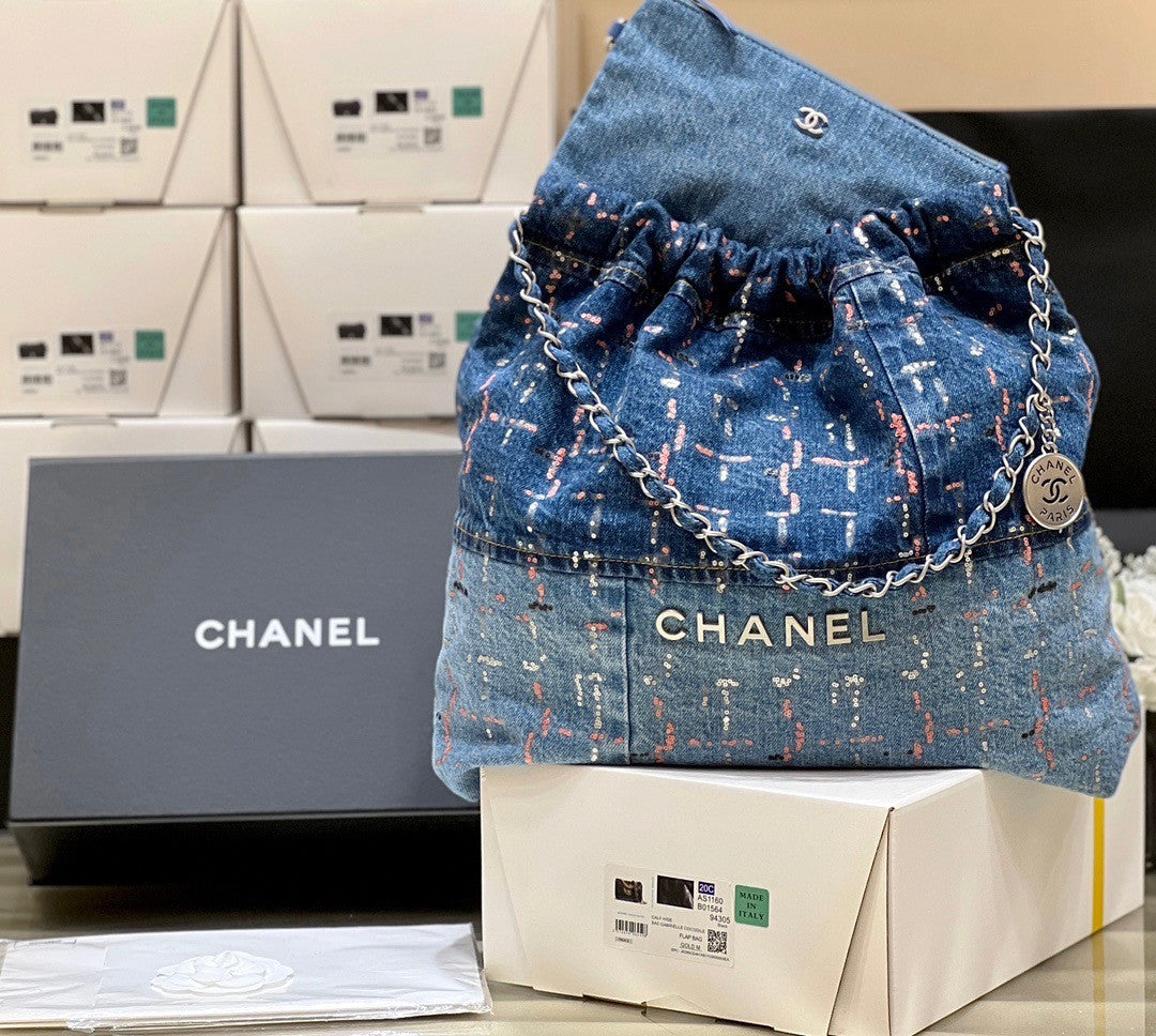 CHANEL Haut  Couture 22 HANDBAG Glittered Denim Medium AW 2023
