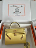 Hermès Jaune Possin Mini Kelly II Chevre  Mysore Leather Gold  hardware