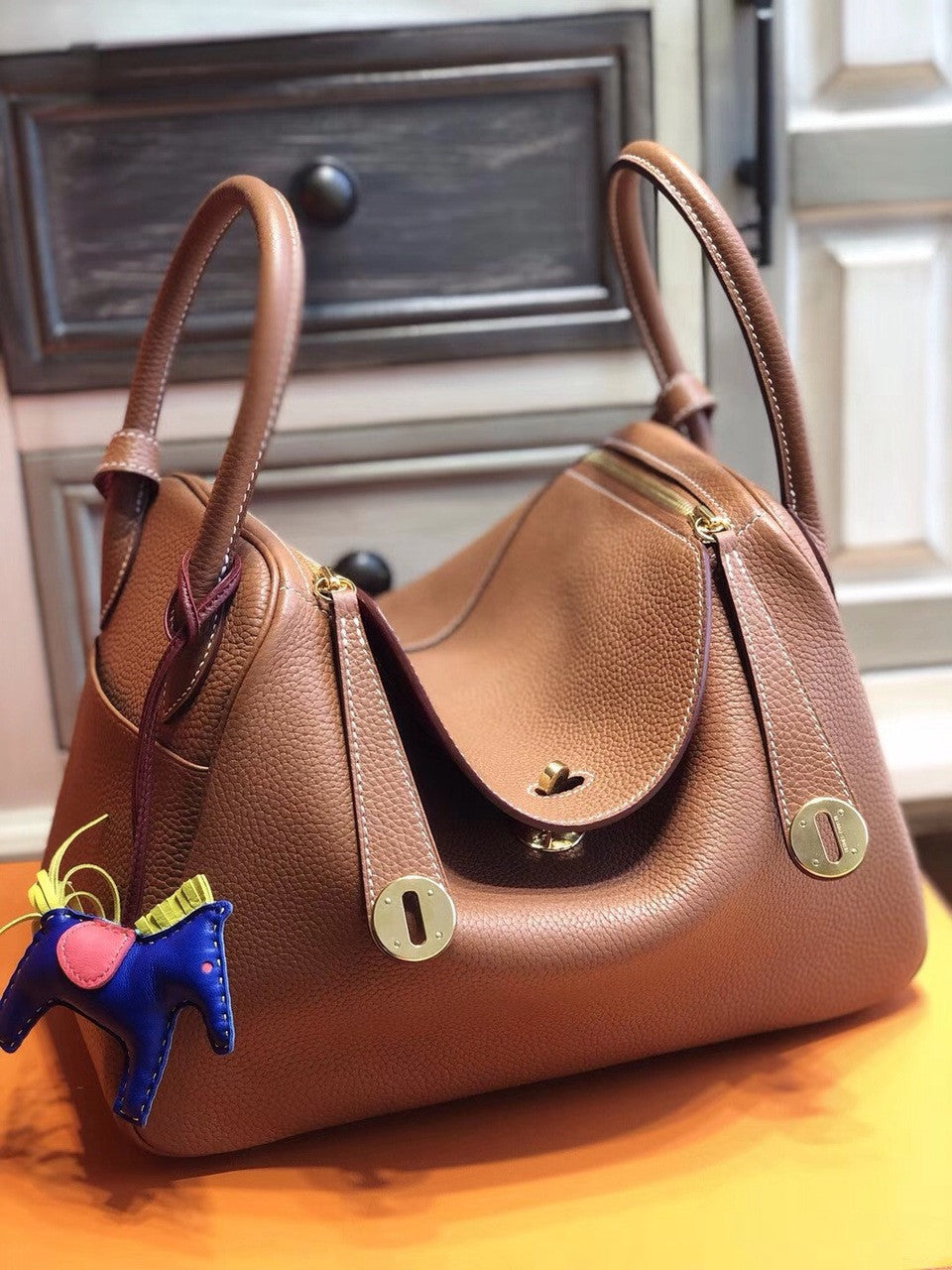 Hermes Gold/Rouge Tomate Lindy 30  Togo Gold Hardware