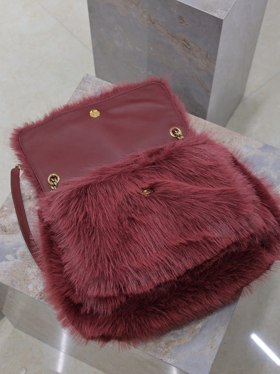 Saint Laurent NIKI LARGE IN FEATHERS BORDEAUX Saint Laurent
