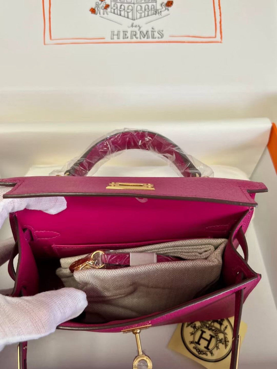 Hermès Rose Pourer Mini Kelly II Chevre  Mysore Leather Gold  hardware