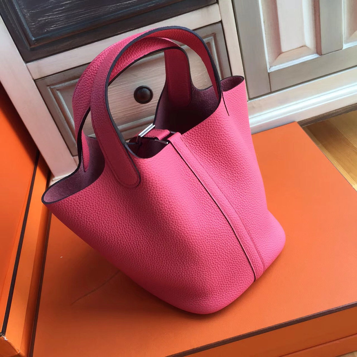 Hermes E5 Rose Tyrien Picotin Lock 18 Togo Leather Bag