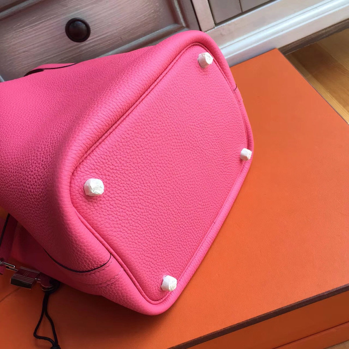 Hermes E5 Rose Tyrien Picotin Lock 18 Togo Leather Bag
