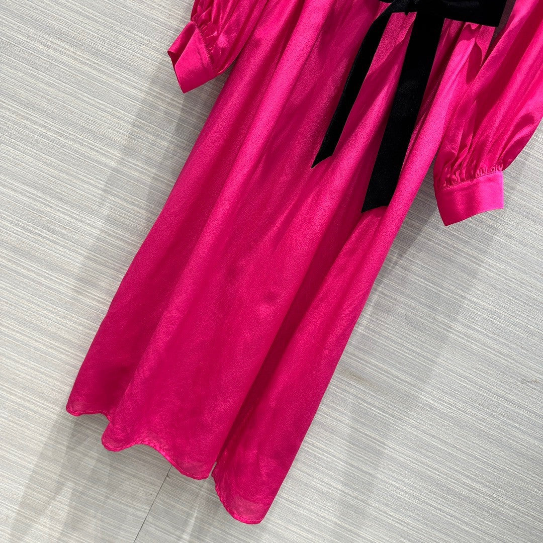 Gucci Silk belted dress