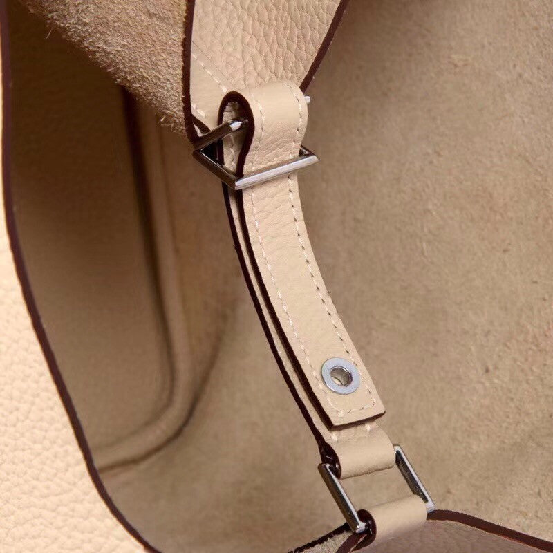Hermes 81 Gris Picotin Lock MM Togo Leather Bag