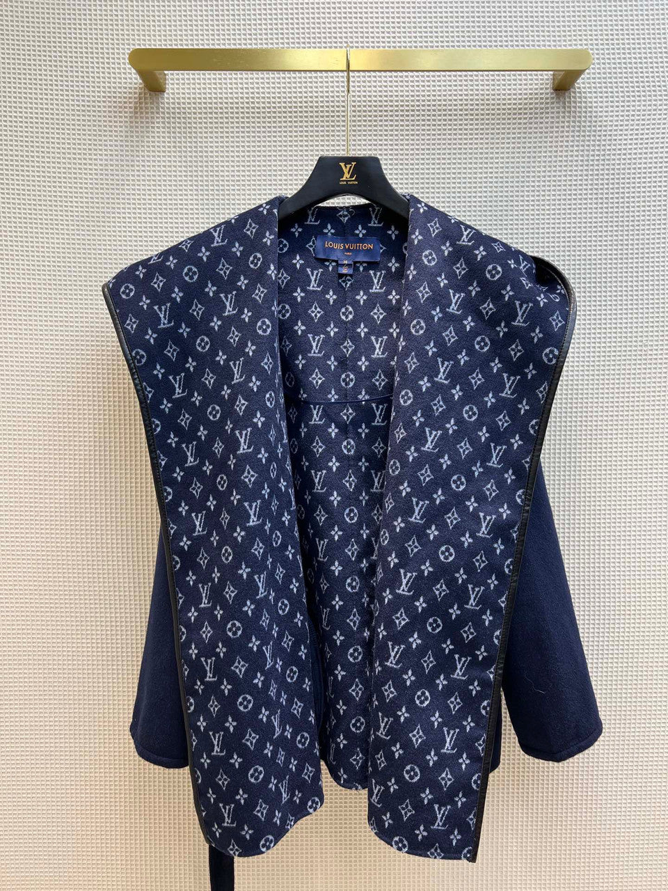 Louis Vuitton HOODED WRAP COAT