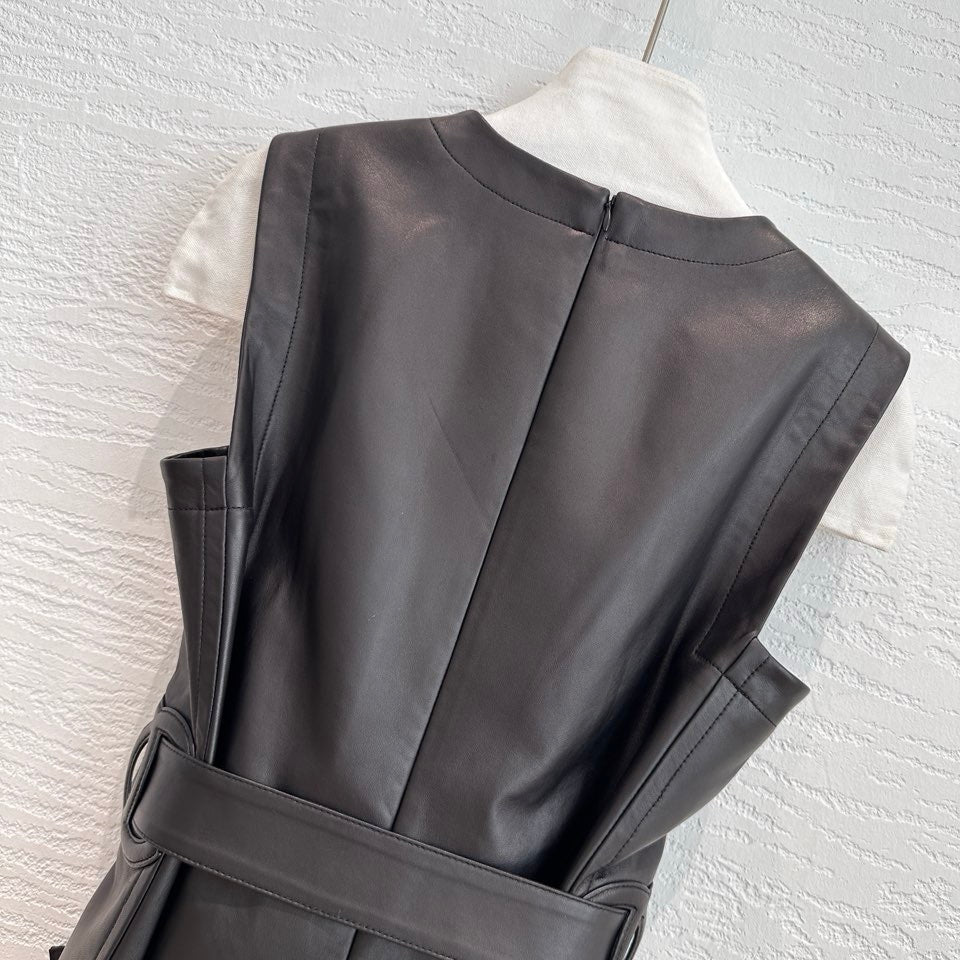 Chanel mini dress, upper back detail
