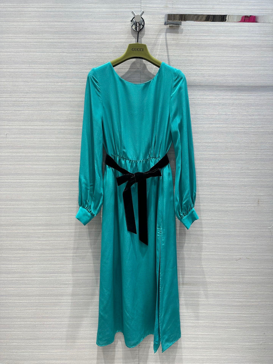 Gucci Silk belted dress Green