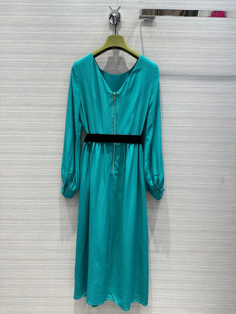 Gucci Silk belted dress Green
