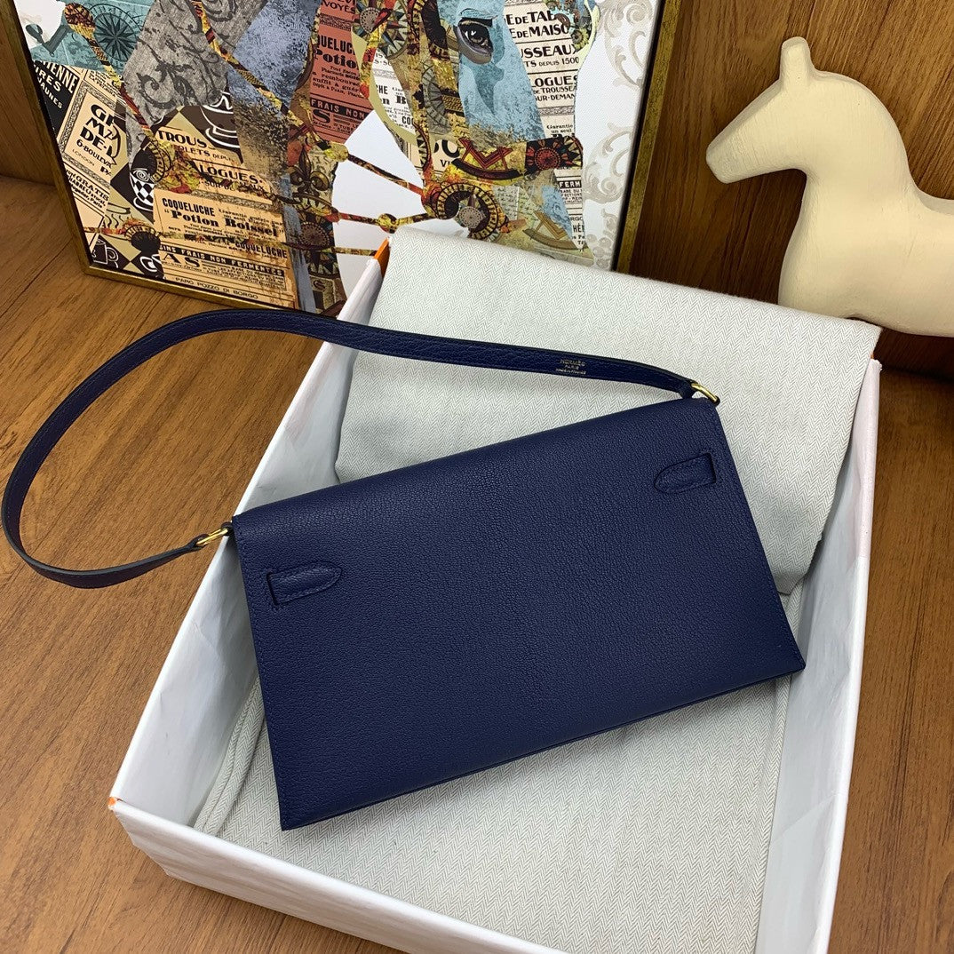 Hermes Kelly Elan bag Sellier Blue Obysee Chevre goatsk in Gold hardware