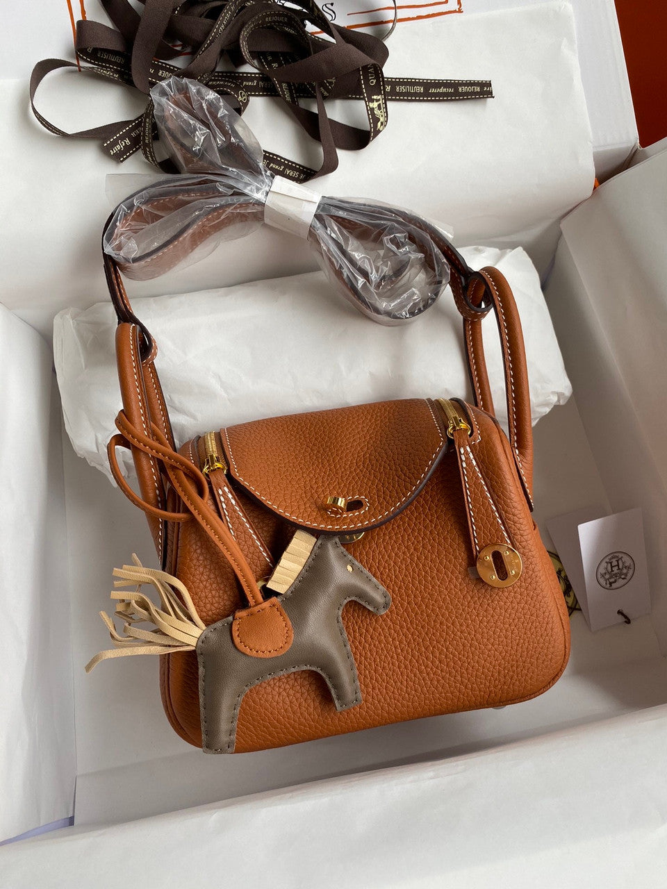 Hermes Mini Lindy 20cm Bag Gold Togo Leather Gold Hardware