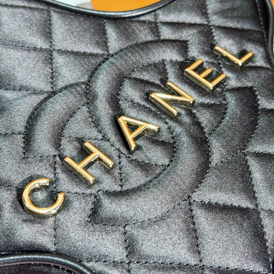 CHANEL STAR HAND BAG BLACK