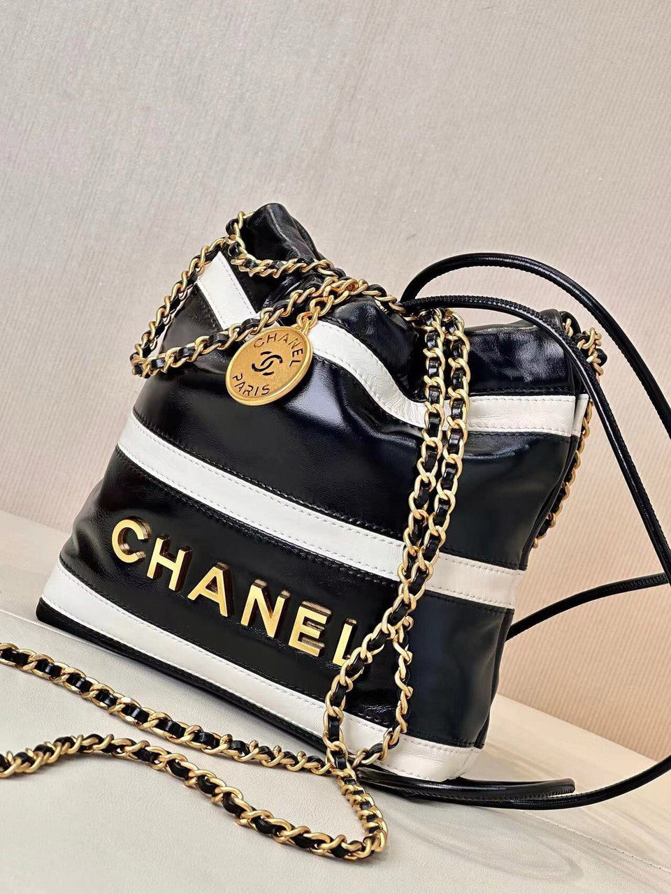 CHANEL 22 MINI HANDBAG BLACK & WHITE