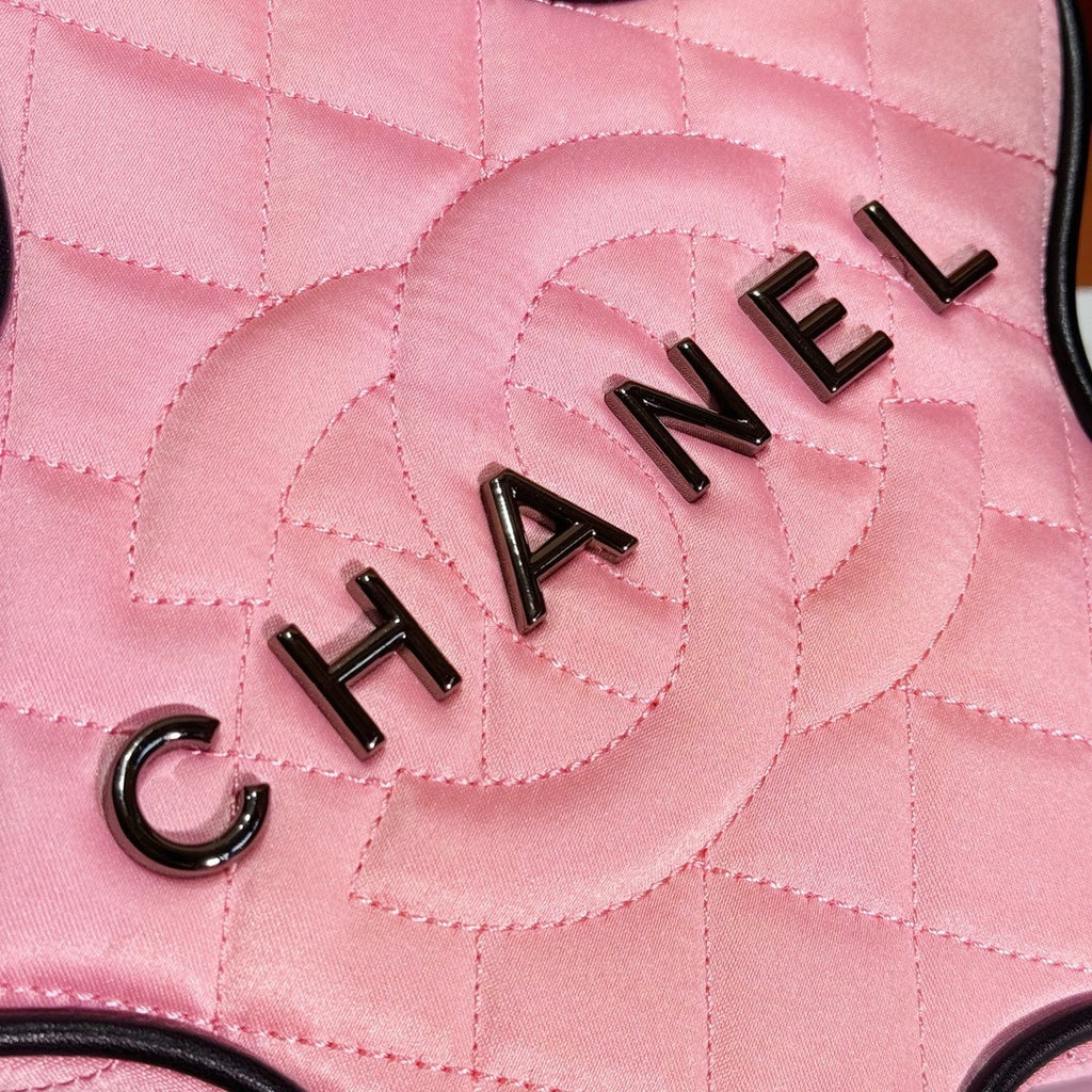 CHANEL STAR HAND BAG PINK