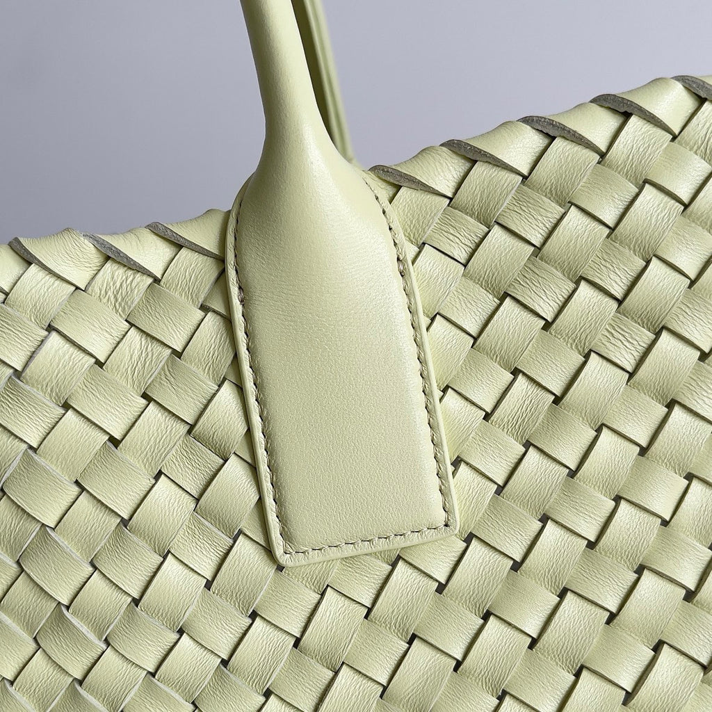 Bottega Veneta Large Cabat in  Zest Washed