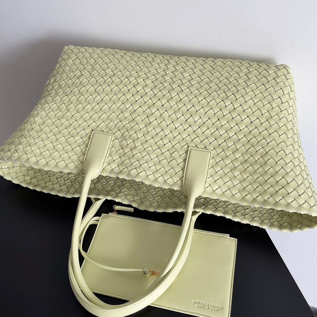 Bottega Veneta Large Cabat in New Sauge