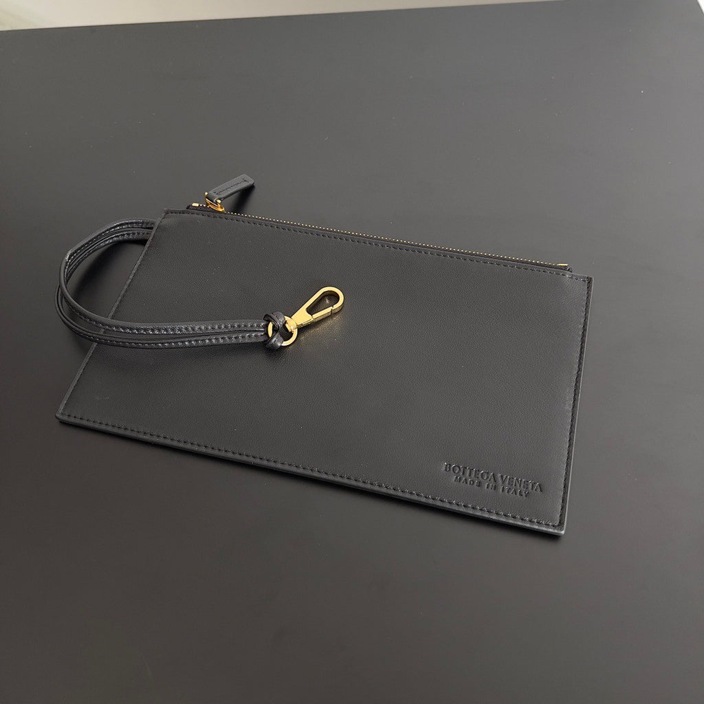 Bottega Veneta Large Cabat in Black
