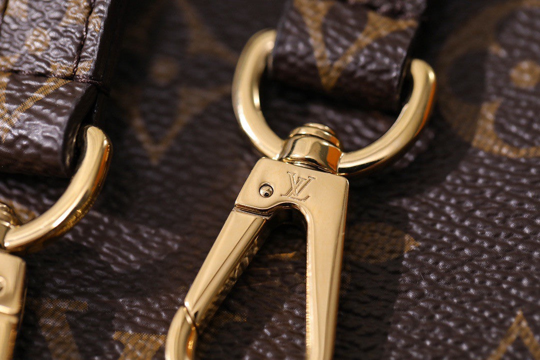 Louis Vuitton M41055 Montaigne BB