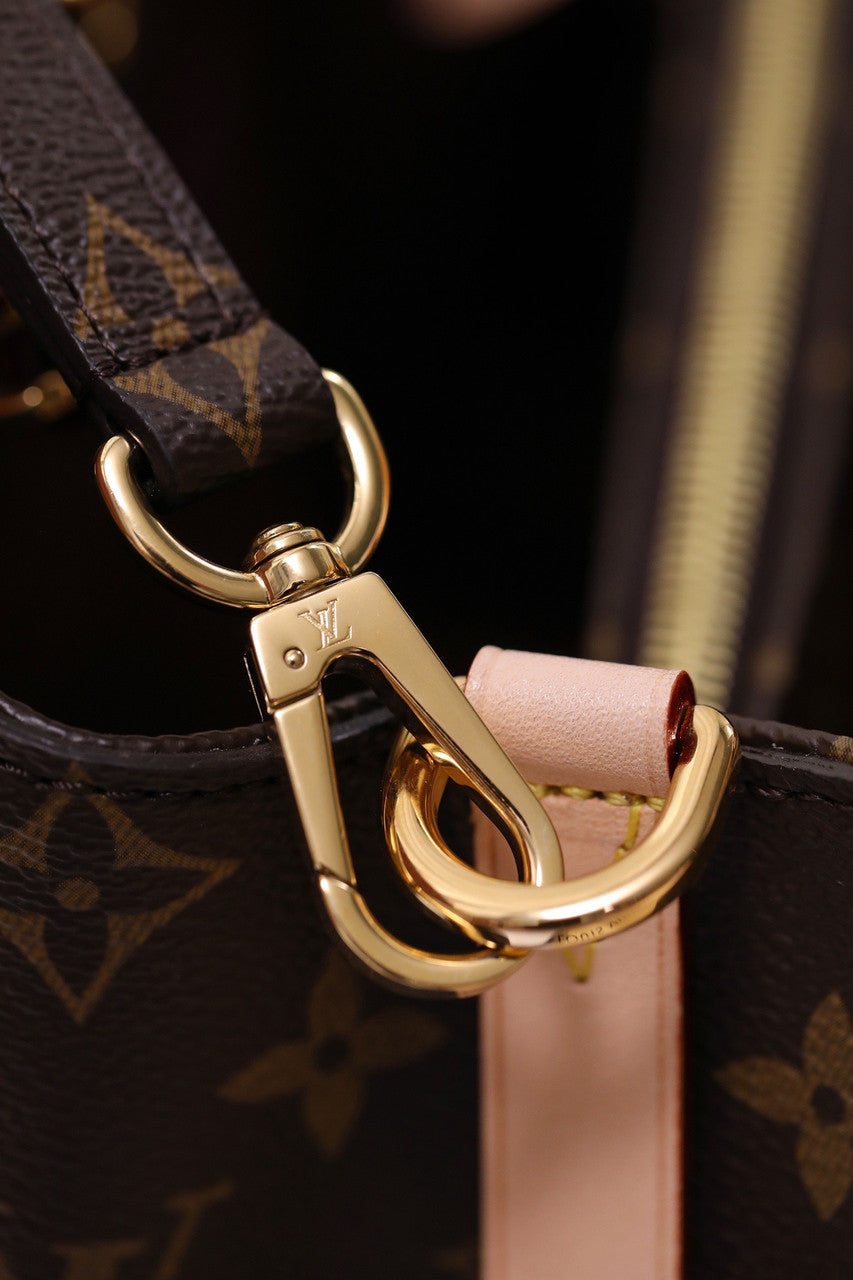Louis Vuitton M41055 Montaigne BB
